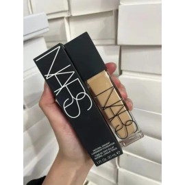Nars Natural Radiant Longwear Foundation 100% Santa Fe