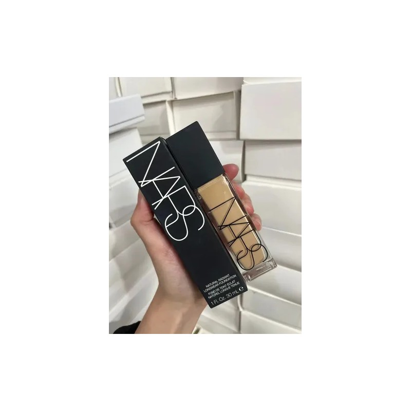 Nars Natural Radiant Longwear Foundation 100% Santa Fe