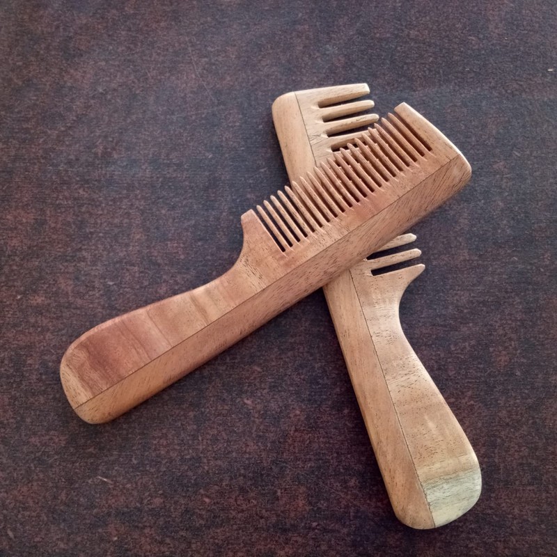 Set of 2 Combs Made of Pure Neem Wood with