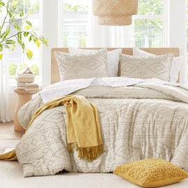 Comfort Spaces Comforter for Queen Size Bed, Geometric Diamond Tufted Boho Comforter Set Queen, All Season Lightweight Bedding Set, Matching Sham, Full/Queen Beige 3 Piece