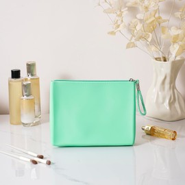 WHHJM Silicone Makeup Bag for Purse Zipper Cosmetic Pouch Makeup Brush Holder Large Makeup Organizer Silicone Travel Pouch for Women (Green)