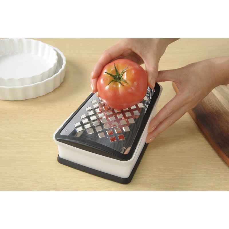 Wada Shouten Professional Grater V with Drainer