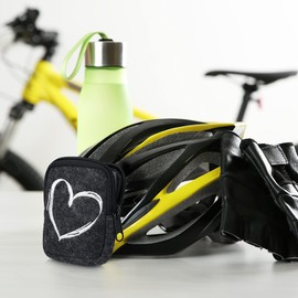 kwmobile Case Compatible with Bosch Intuvia – Case E-Bike Computer Protective Bag – Felt in White Dark Grey Heart Brush