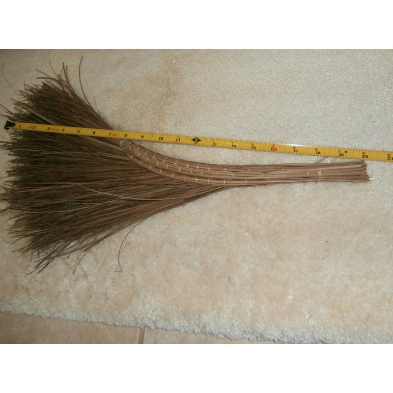 Small Vietnamese Original Outdoor Coconut Broom (chổi dừa nước) 20