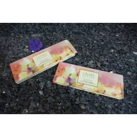 Laura Geller favorite flowers  eyeshadow palette new in box full size