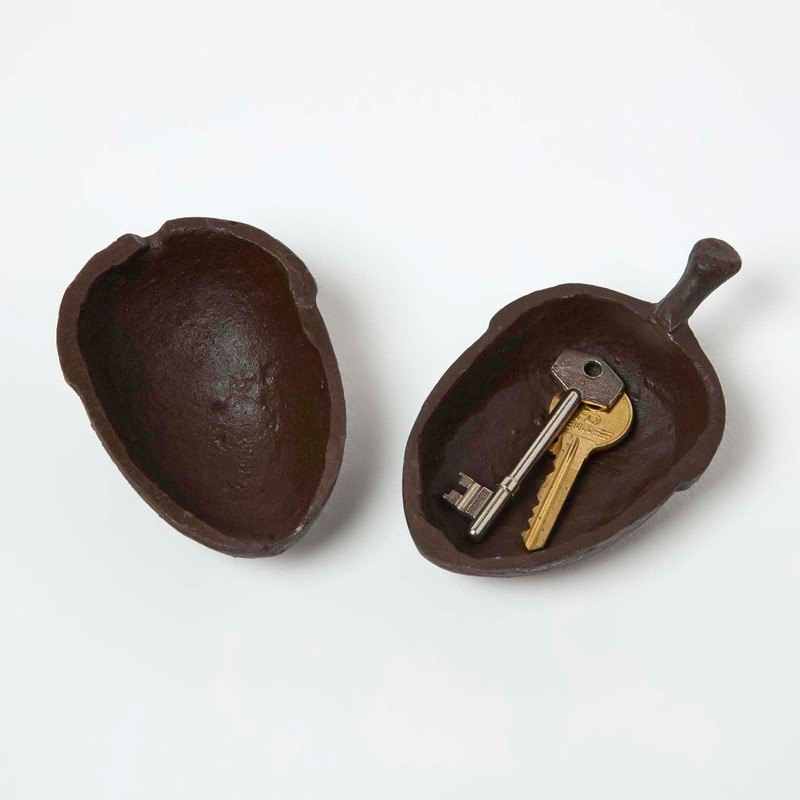 HOMESCAPES Cast Iron Acorn Key Holder Distressed Rustic Style
