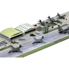 Pit Road SPS18 1/700 SPS Series Current US Air Force Base 1 1990s Airfield Scene Paper Base (7.1 x 11.1 inches (180 x 280 mm), Pack of 2, Plastic Model