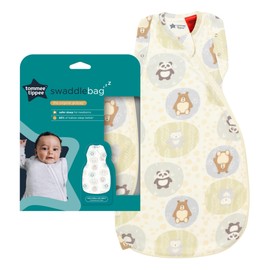 Tommee Tippee Baby Sleep Bag for Newborns, 3-6 m, 1.0 TOG, The Original Grobag Swaddle Bag, Hip-Healthy Design, Soft Cotton-Rich Fabric, Gro Friends Together