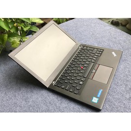 Lenovo Thinkpad X270 Notebooks 12.5" Core i5 2.40 GHz 8 GB 256 GB SSD Windows 10 Pro (Renewed)