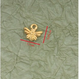 Ruwado 50 Pcs Bee Charms Metal Small 1.1 x 1 x 0.3 cm Cute Honeybee Alloy Pendant for Women DIY Jewelry Making Necklace Bracelets Earring Keychain Key Rings Bookmark Supplies (Gold)