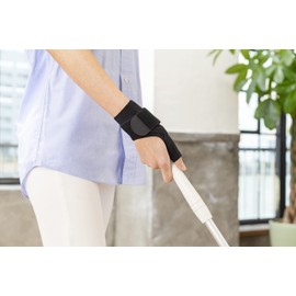 Nakayama Style Thumb/Wrist Taping Supporter, Size M, Wrist Circumference: 5.9 - 7.1 inches (15 - 18 cm), Hand Circumference: 8.3 - 9.8 inches (21 - 25