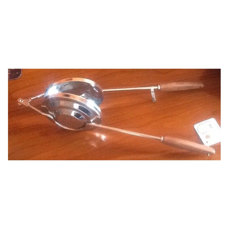 Bene Casa Disco Volador Para Sandwiches. Flying Saucer Sandwich Toaster.