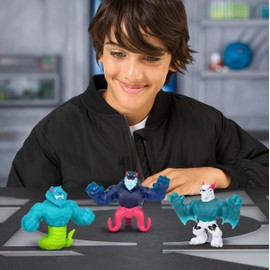 MRBEAST LAB - Hyper Fusion Stretchy Hero, Cobra Panther, 5 Inch (12.7CM) Goo Filled Standing Figure, Stretches Up to 3 Times His Size, Collect All 3 - Cobra Panther, Tiger Dragon and Sabertooth Squid