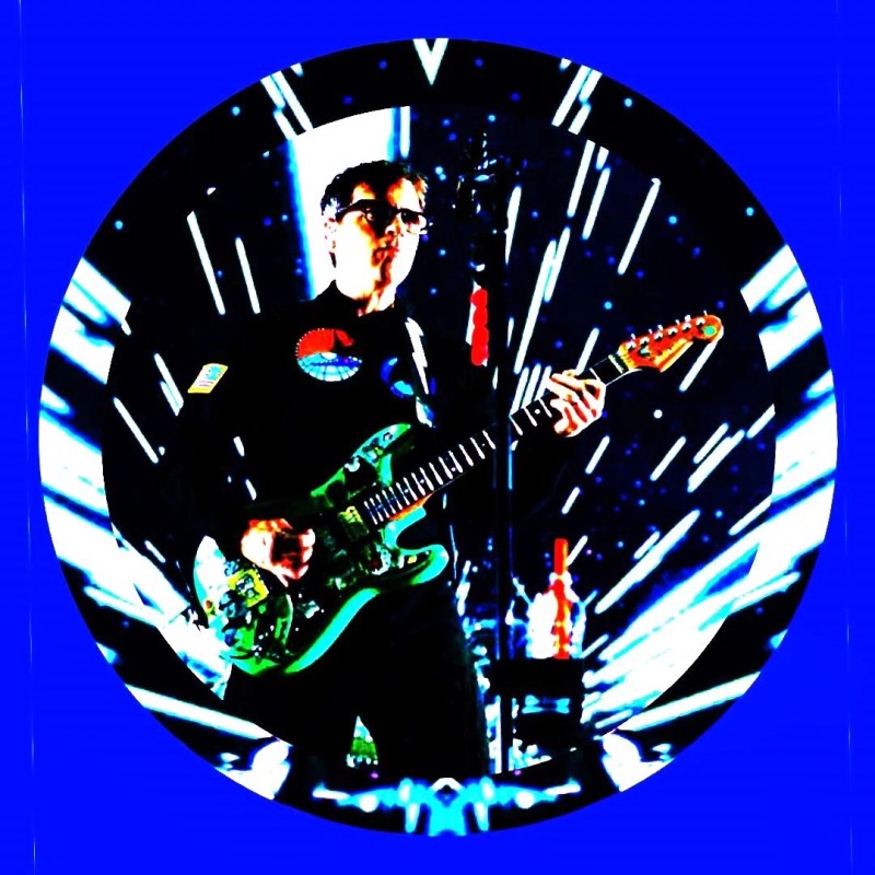 WEEZER ROCK BAND FIVE LARGE ROCK N’ ROLL KEYCHAINS