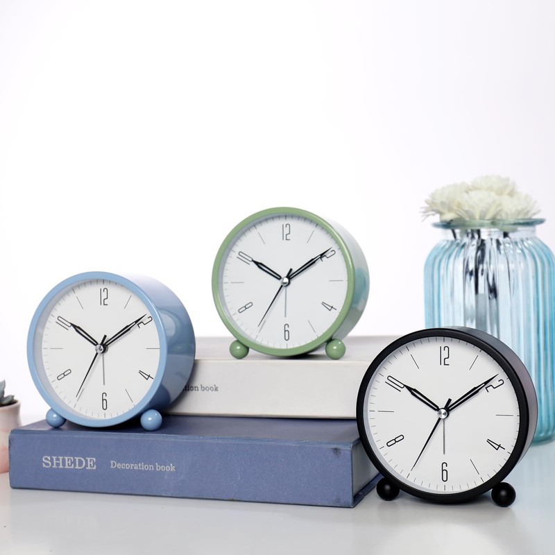CYMNER modern minimalist metal table clock, an alarm clock with