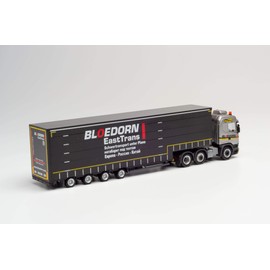 Scania R HL 6 x 2 Volume Saddle Hoist Bloedorn in Miniature for Crafts, Collecting and as a Gift