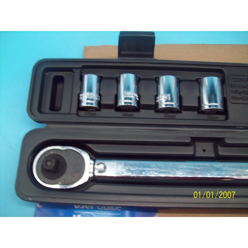 Workzone 47560-1/2" Drive Torque Wrench, sockets 20 to 150 Foot