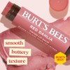 BURTS BEES Mistletoe Kiss - Kit de regalo navideño rojo,