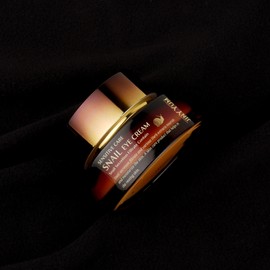 Genieum Sensitive Care Snail Snail Mucus Moisturizing Moisture Whitening Elasticity Eye Cream / 지니윰 센서티브 케어 스네일 달팽이 점액 보습 수분 미백 탄력 아이크림