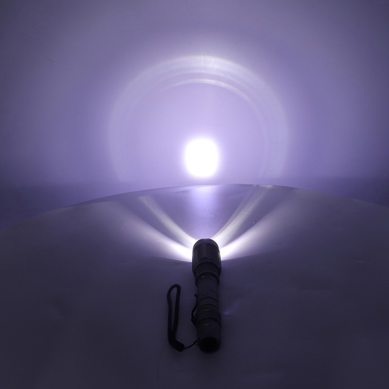 Telescopic Zoomable Flashlight 5 Lighting Modes 5000LM Waterproof Bright Flashlight