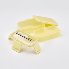 Skater PFLW4AG-A 2-Tier Lunch Box, 20.3 fl oz (600 ml), For Women, Antibacterial, Fluffy, Domed Lid, See-through Lemon, Made in Japan