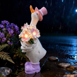 IVCOOLE Outdoor Solar-Powered Goose Statue – Garden Goose Decor with Solar Light, Resin Solar Garden Statue for Lawn Patio Porch Yard– Gooses Figurine Gift for Mom, Grandma, Women Garden Lovers