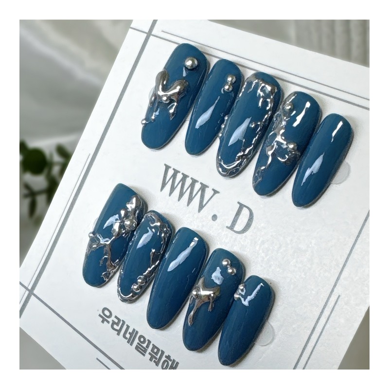 Deep Ink Mercury, what are we doing with our nails?