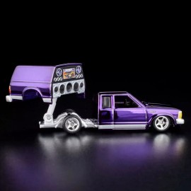 Hot Wheels RLC 1986 Nissan 720 King Cab Pickup Mini Truck Purple