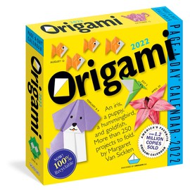 Origami Page-a-Day Calendar 2022: Happy Folding to You!