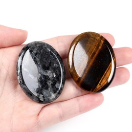 AWARDSEN Black and White Healing Crystal, Labradorite Oval Shaped Thumb Worry Stone Pocket Nature Gemstone for Anxiety Stress Relief, Wiccan Supplies, Reiki Healing, Divination, Energy Balancing