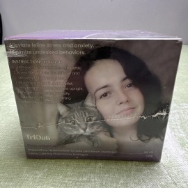 TriOak Calming Pheromone Diffuser Kit for Cats - 2 Diffusers & 2 Refills