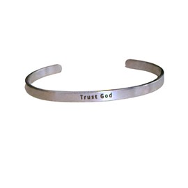 Trust God Cuff Bracelet – Stainless Steel 'God Loves You' Inspirational Bangle for Faith & Strength