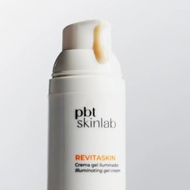 Revitaskin Crema Gel Iluminador 50ml – Hidratante Facial Antioxidante y Antipolución para Piel Apagada – Crema Ligera de Rápida Absorción con Triple V