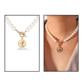 Yheakne Boho Coin Pearl Choker Necklace Vintage Pearl Chain Necklace Gold Medallion Pendant Necklace Toggle Bar Necklace Chain Jewelry for Women and Girls