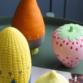 UPKOCH Strawberry Kitchen Timer Mechanical 60-Minute Countdown Timer Pink for Cooking Baking Study and Classroom Use