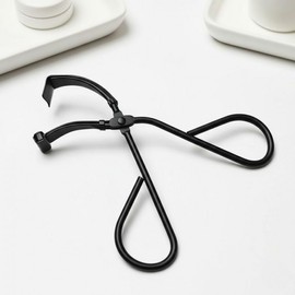 Point Design Mini Under Eyelash Curler for Partial Eyelash Curling 6.5x9cm Black 4ea