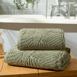 Brentfords Green Hand Towels for Bathroom, 100% Cotton Hand Towels Embossed Leaf Ultra Soft Feel High Absorbency Household Essentials Small Towels Everyday Use, 1 Piece
