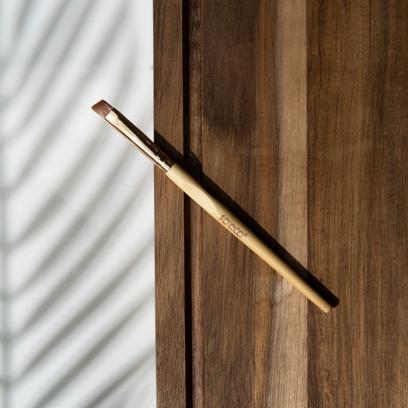 So Eco Angled Eyeliner Brush – Vegan & Cruelty-Free, Precise