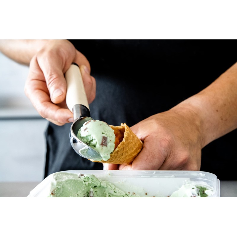 KitchenAid Core Ice Cream Scoop, Empire Red, 6 oz, Stainless