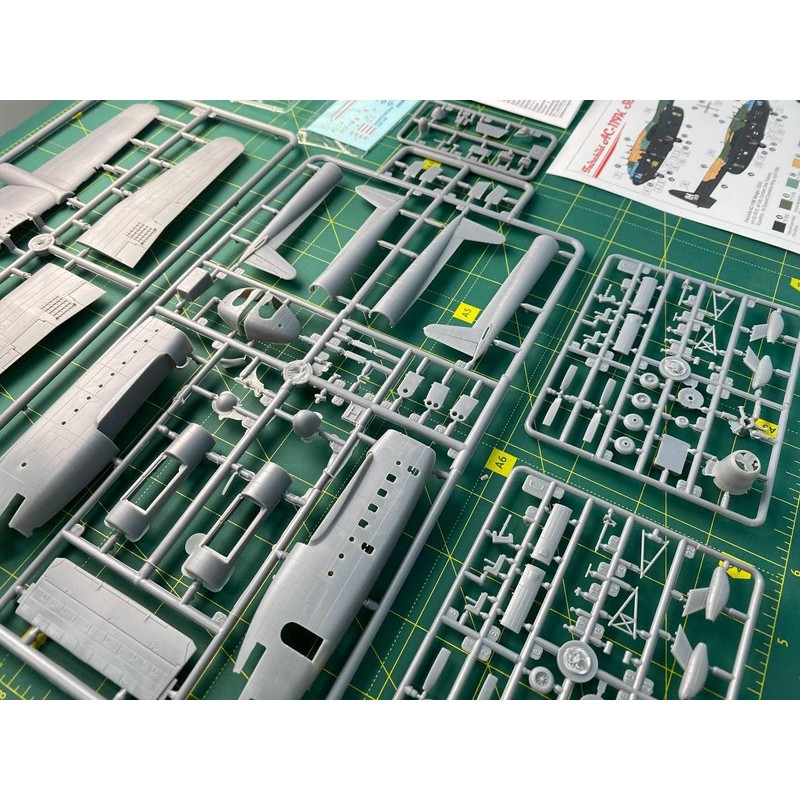 Roden RD322 - 1/144 Fairchild AC-119K Stinger