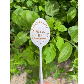 Garden Plant Marker Friendship Gift for Women Gardeners, Plant Stake Label Sign Tag Gardening Gifts for Woman Plant Lovers, Metal Garden Decoration (Grow an Old Friend-B)
