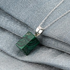 GEMKORA Malachite Crystal Pendant Necklace Gift Jewellery for Women, Natural Gemstone, Flat Bars, Rough Crystal, Healing Stone, Silver Length 18 inch