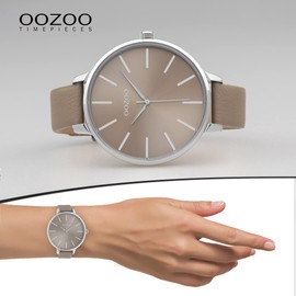 Oozoo Timepieces Women's Watch – Women's Watch – High-Quality Watch for Women – Elegant Analogue Women's Watch in Round, taupe, Minimalist