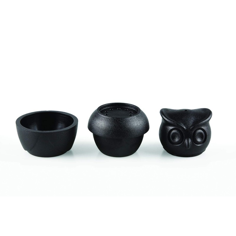 QUALY Salt and Pepper Shaker and Egg Cup in One.
