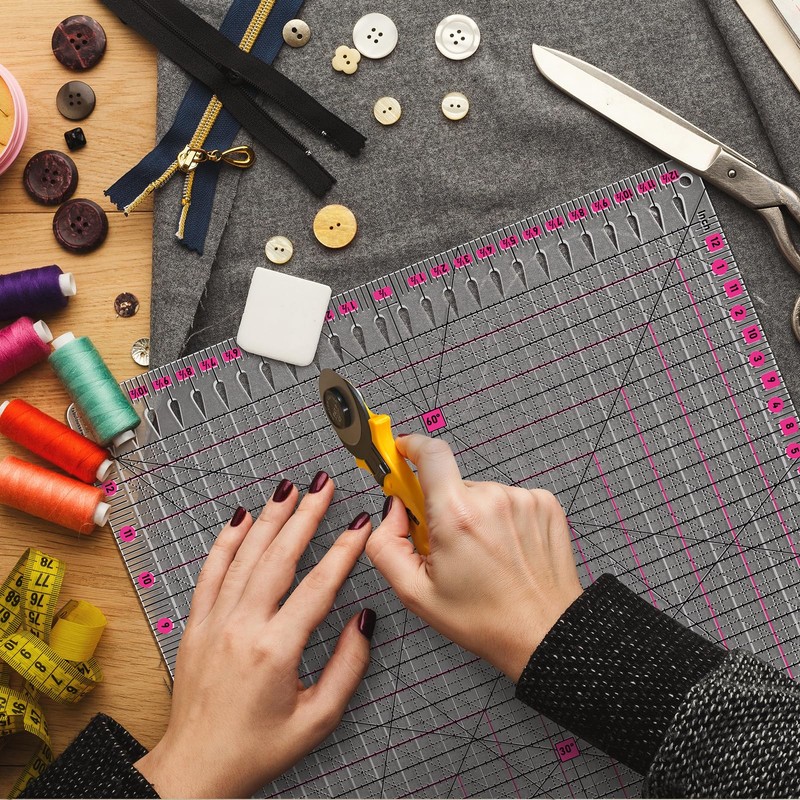 VIVIZEN Quilting Ruler |12.5x12.5 Inch Slotted Quilting Ruler for Fabric