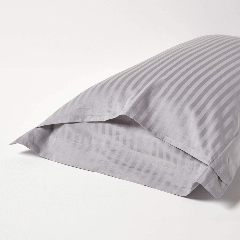 HOMESCAPES Damask Cushion Cover Silver Grey 48 x 74 cm