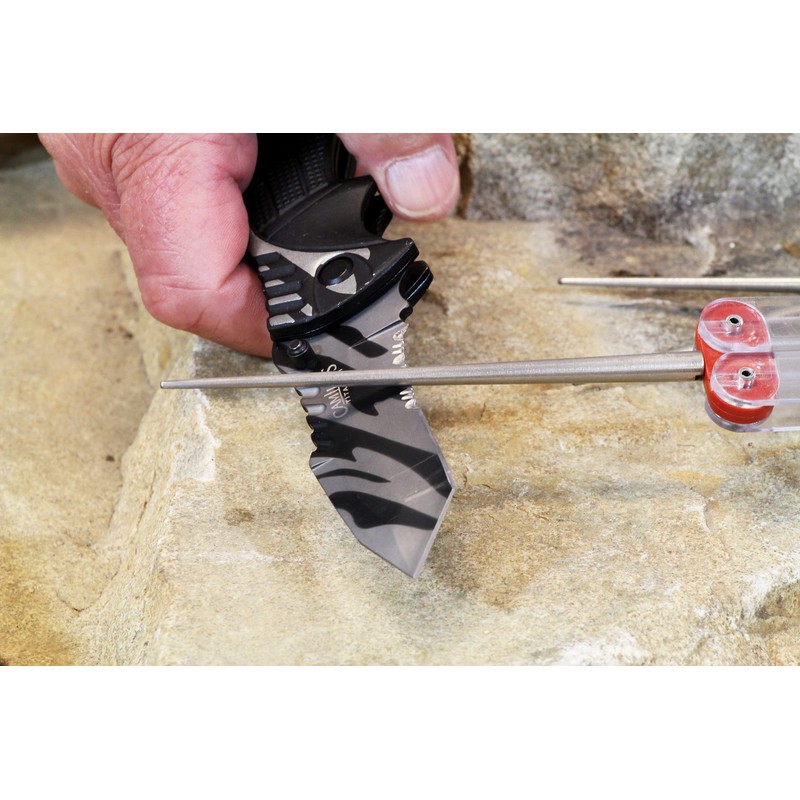 Diamond Machining Technology (DMT) Diafold Serrated Diamond Knife Sharpener, Fine
