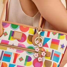 Initial Flower Keychain, Cute letter Key Chains, A-Z Key Chain Charm, Keychain Accessories for Women Purse Bag Accessories Pink C