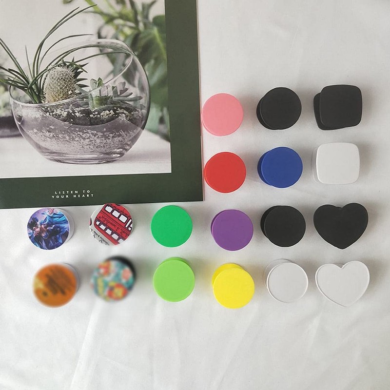 Grab Rail for Smartphones and Tablets with Retractable Socket Light