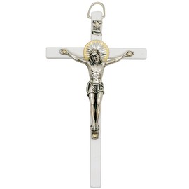 VILLAGE GIFT IMPORTERS Crucifijo blanco de 5-1/2 pulgadas con corpus plateado y diseño radiante. Fabricado en Italia